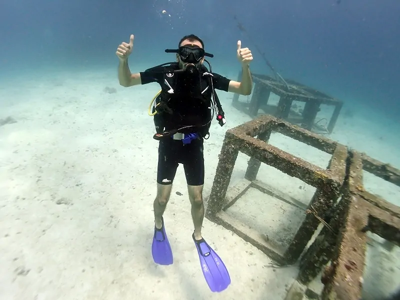Tarun rawat doing scuba